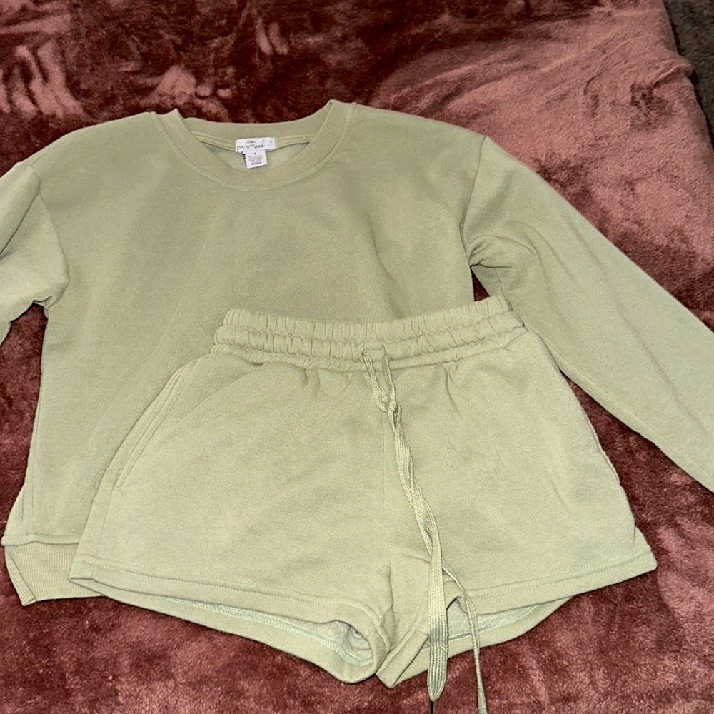 Sweatshirt and Short matching set